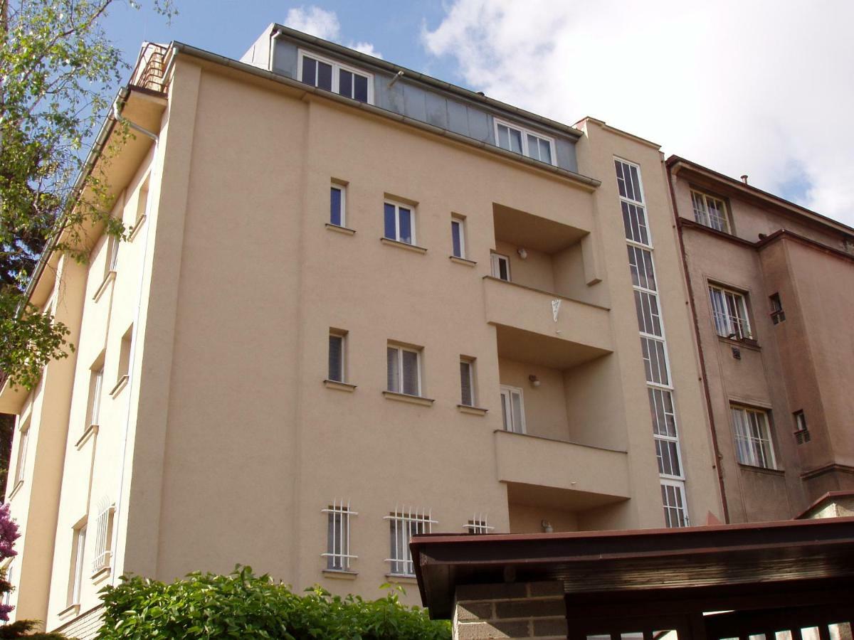 Vila Malvazinky Prága Kültér fotó